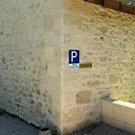 L'escapade D'émilion * Naujan-et-Postiac