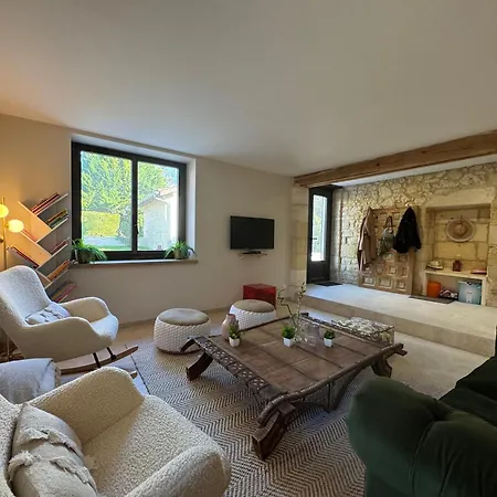 L'escapade D'émilion * Naujan-et-Postiac